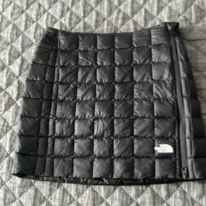 North Face Thermoball Hybrid skirt, medium